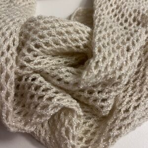 Steve Madden Infinity Scarf Cream